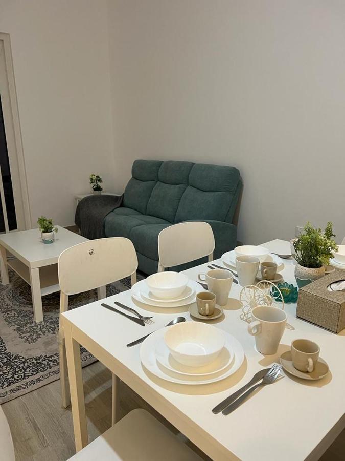Next To Yas Island's Gems - Canal+pool View Apartamento