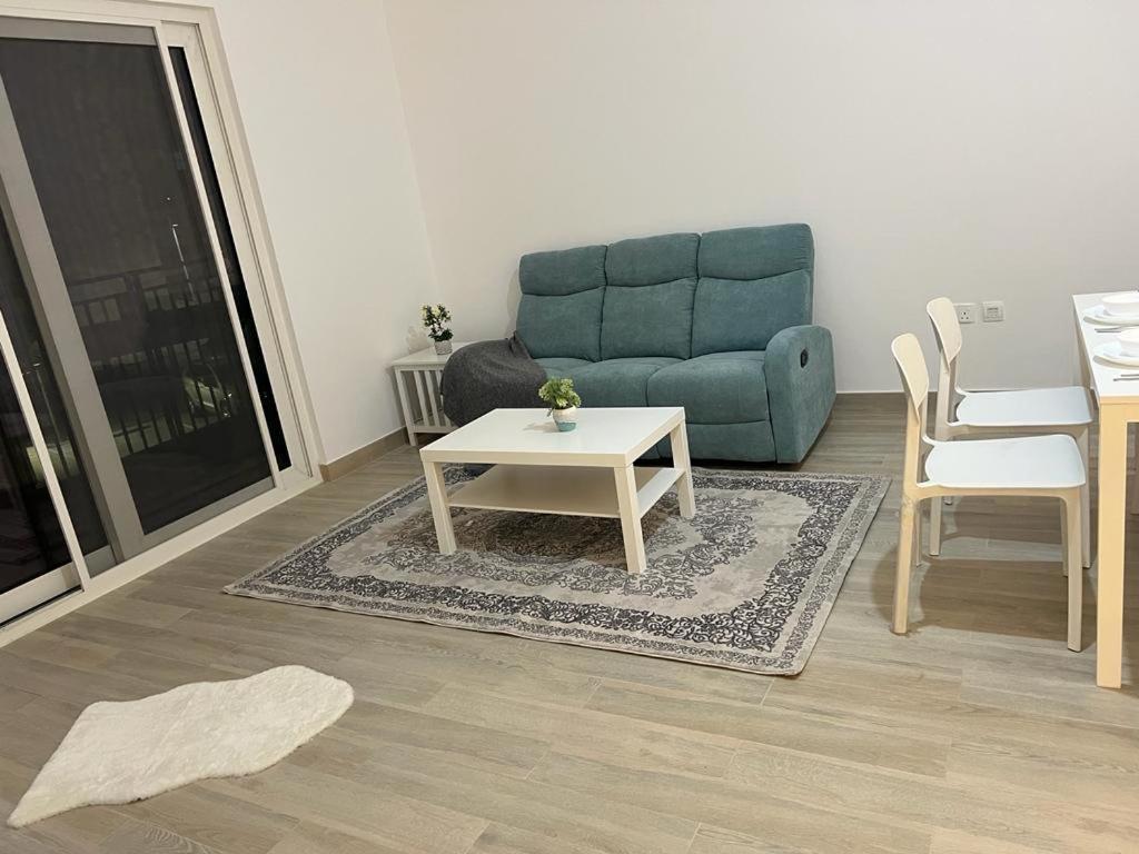 Next To Yas Island's Gems - Canal+pool View Apartment *