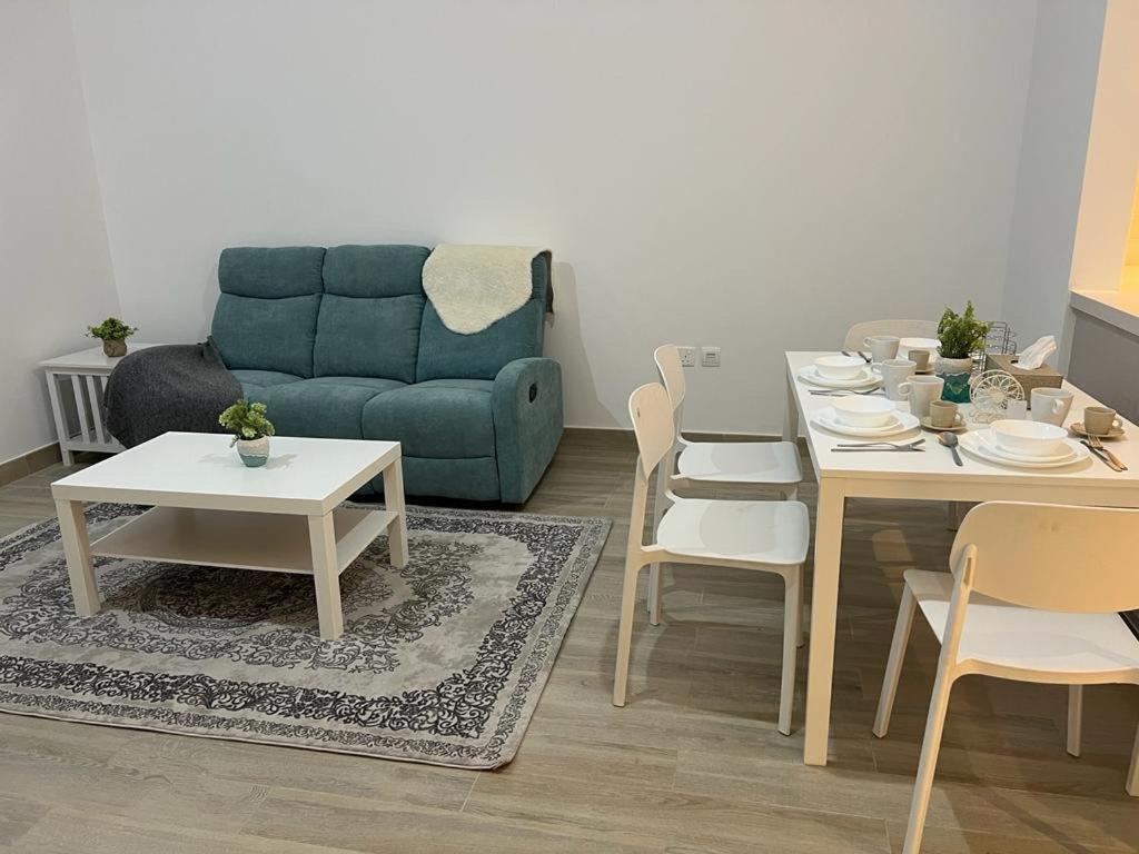 Apartment Next To Yas Island's Gems - Canal+pool View