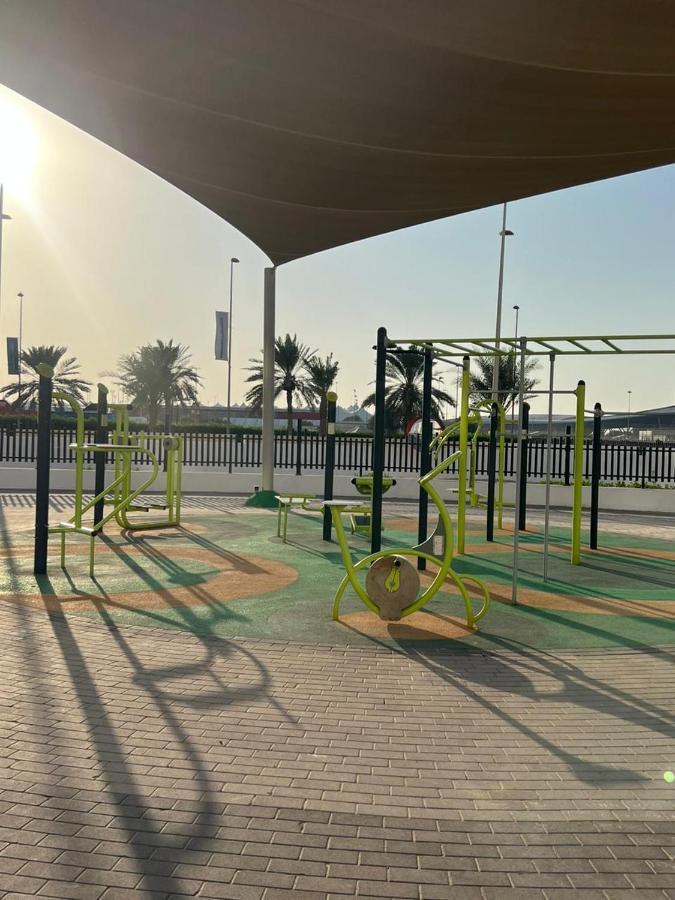 Next To Yas Island's Gems - Canal+pool View Apartment Abu Dhabi